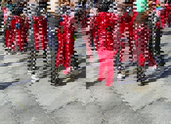 Bilete av russ i russeklede